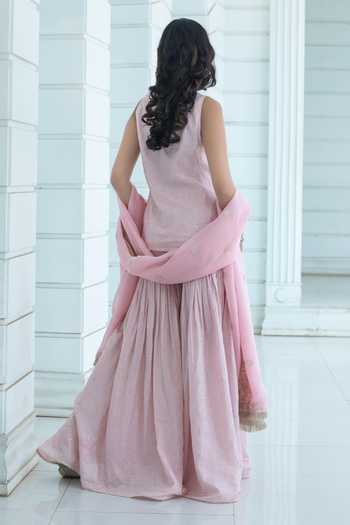 Monk & Mei By Sonia Anand Stella Embroidered Kurta Set 