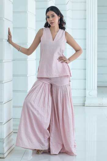 Monk & Mei By Sonia Anand Pink Cotton, Organza, Georgette, Shantoon V-neck Stella Embroidered Kurta Set at Aza Fashions Monk & Mei By Sonia Anand_Pink Cotton, Organza, Georgette, Shantoon V-neck Stella Embroidered Kurta Set _at_Aza_Fashions