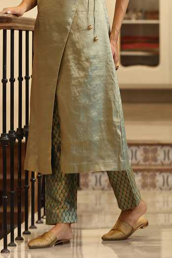 Buy Weaver Story Green Tissue V-neck Handloom Angarkha And Pant Set Online at Aza Fashions Buy_Weaver Story_Green Tissue V-neck Handloom Angarkha And Pant Set _Online_at_Aza_Fashions