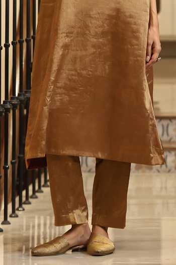 Weaver Story Gold Tissue Round Neck Handloom Kurta And Pant Set Online at Aza Fashions Weaver Story_Gold Tissue Round Neck Handloom Kurta And Pant Set _Online_at_Aza_Fashions