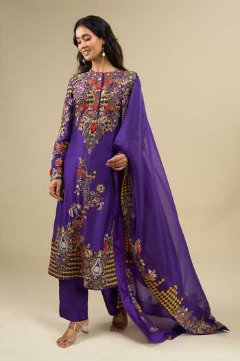 Anamika Khanna Floral Embroidered Kurta Set
