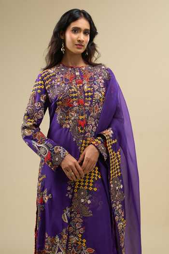 Anamika Khanna_Purple Round Neck Floral Embroidered Kurta Set _at_Aza_Fashions