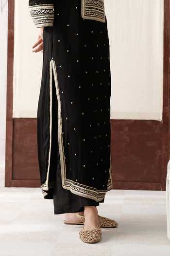 Basanti Kapde aur Koffee Black Viscose Georgette Sequins, Beads, Reyna Embroidered Kurta And Palazzo Set Online at Aza Fashions Basanti Kapde aur Koffee_Black Viscose Georgette Sequins, Beads, Reyna Embroidered Kurta And Palazzo Set _Online_at_Aza_Fashions