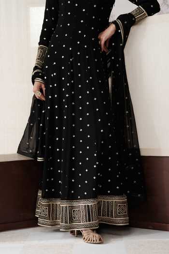 Basanti Kapde aur Koffee Black Viscose Georgette The Midnight Palace Sequin Work Anarkali With Dupatta at Aza Fashions Basanti Kapde aur Koffee_Black Viscose Georgette The Midnight Palace Sequin Work Anarkali With Dupatta _at_Aza_Fashions