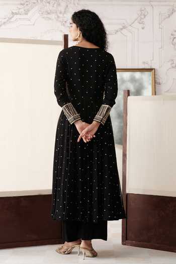 Basanti Kapde aur Koffee The Legacy Embroidered Anarkali Set 