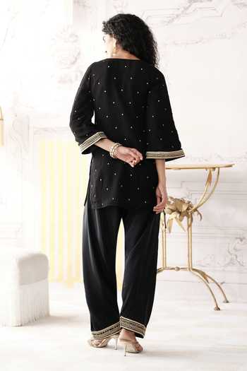 Basanti Kapde aur Koffee The Golden Hour Embroidered Kurta Set
