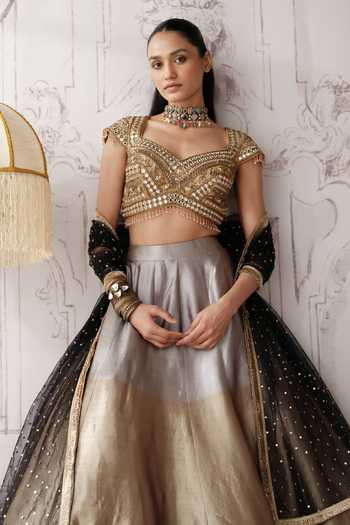 Buy Basanti Kapde aur Koffee Gold Tissue Sweetheart Neck The Royal Ombre Lehenga Set Buy_Basanti Kapde aur Koffee_Gold Tissue Sweetheart Neck The Royal Ombre Lehenga Set