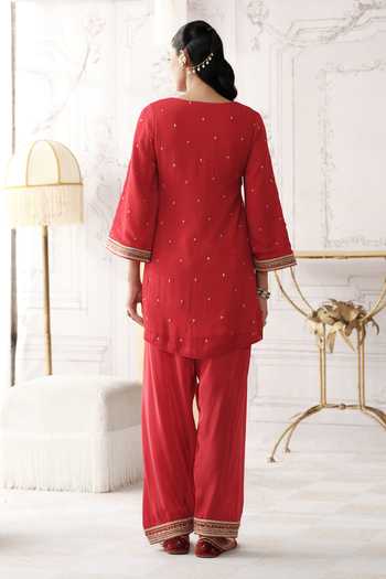 Basanti Kapde aur Koffee The Scarlet Symphony Embroidered Kurta Set