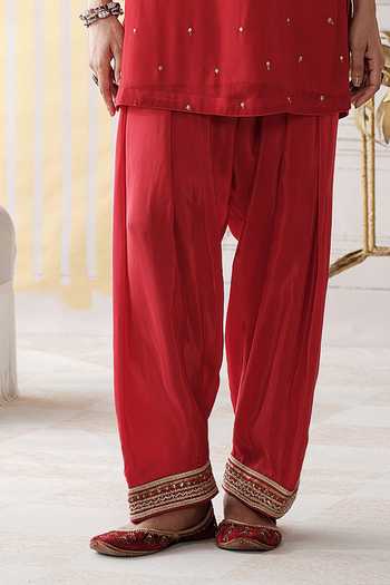 Shop Basanti Kapde aur Koffee Red Viscose Georgette, Tissue V-neck, The Scarlet Symphony Embroidered Kurta Set Online at Aza Fashions Shop_Basanti Kapde aur Koffee_Red Viscose Georgette, Tissue V-neck, The Scarlet Symphony Embroidered Kurta Set _Online_at_Aza_Fashions