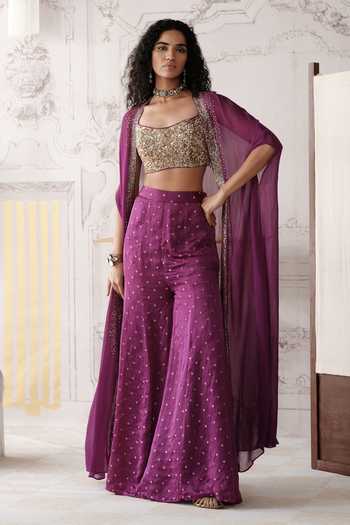 Basanti Kapde aur Koffee Purple Organza, Satin, Crepe Square Neck Stardust And Plum Embroidered Cape Set at Aza Fashions Basanti Kapde aur Koffee_Purple Organza, Satin, Crepe Square Neck Stardust And Plum Embroidered Cape Set _at_Aza_Fashions