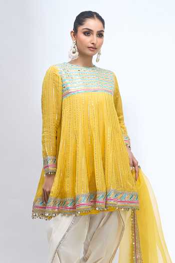 Buy_Gopi Vaid_Yellow Embroidery Round Neck Anarkali Dhoti Pant Set 