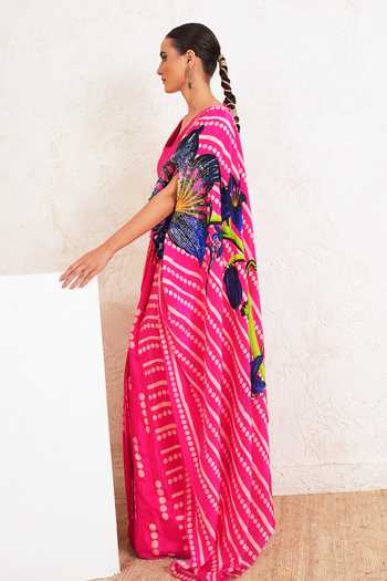 Buy Miku Kumar Pink Crepe Square Neck Olyra Printed Pre-draped Saree With Blouse Online at Aza Fashions Buy_Miku Kumar_Pink Crepe Square Neck Olyra Printed Pre-draped Saree With Blouse _Online_at_Aza_Fashions