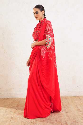 Buy_Miku Kumar_Red Crepe Halter Neck Ishiya Printed Pre-draped Saree With Blouse 