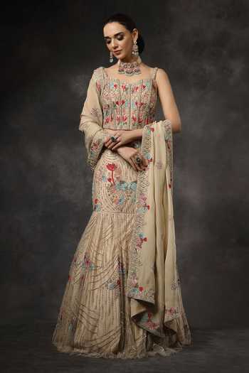 Shop_Miku Kumar_Beige Organza, Net Sweetheart Neck Ruhani Embroidered Lehenga Set _Online_at_Aza_Fashions