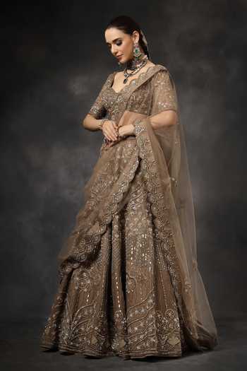 Miku Kumar_Brown Net Sweetheart Neck Nayika Embroidered Lehenga Set _Online_at_Aza_Fashions