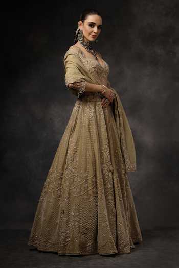 Miku Kumar_Gold Silk, Organza Sweetheart Neck Tisya Embroidered Lehenga Set _Online_at_Aza_Fashions