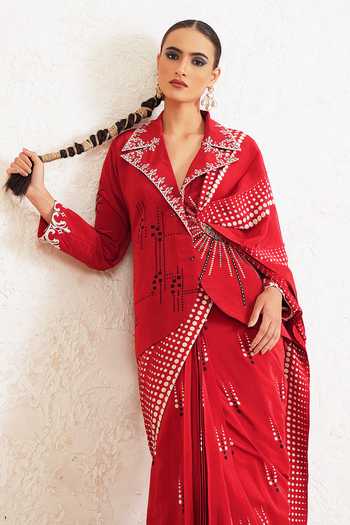 Shop Miku Kumar Red Crepe Collared Neck Vionna Printed Pre-draped Saree With Jacket Online at Aza Fashions Shop_Miku Kumar_Red Crepe Collared Neck Vionna Printed Pre-draped Saree With Jacket _Online_at_Aza_Fashions