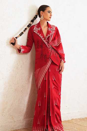 Miku Kumar Red Crepe Collared Neck Vionna Printed Pre-draped Saree With Jacket at Aza Fashions Miku Kumar_Red Crepe Collared Neck Vionna Printed Pre-draped Saree With Jacket _at_Aza_Fashions