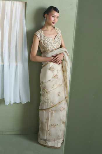 Buy Summer By Priyanka Gupta Yellow Organza Sweetheart Neck Cassia Dori Embroidered Saree With Blouse Online at Aza Fashions Buy_Summer By Priyanka Gupta_Yellow Organza Sweetheart Neck Cassia Dori Embroidered Saree With Blouse _Online_at_Aza_Fashions