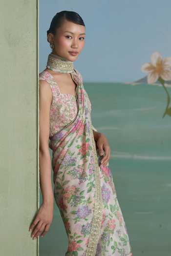 Summer By Priyanka Gupta_White Chanderi Square Neck Alicia Printed Saree With Blouse _Online_at_Aza_Fashions