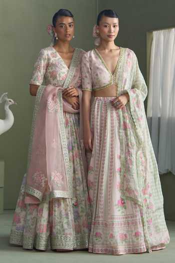 Summer By Priyanka Gupta_Pink Chanderi V-neck Lucy Printed Lehenga Set _at_Aza_Fashions