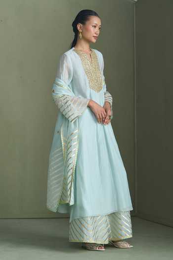 Buy_Summer By Priyanka Gupta_Blue Chanderi Split V-neck, Yes Freya Yoke Embroidered Kurta Set _Online_at_Aza_Fashions