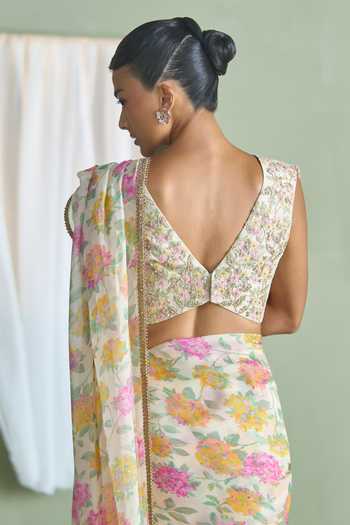 Summer By Priyanka Gupta Printed Printed Saree With Blouse