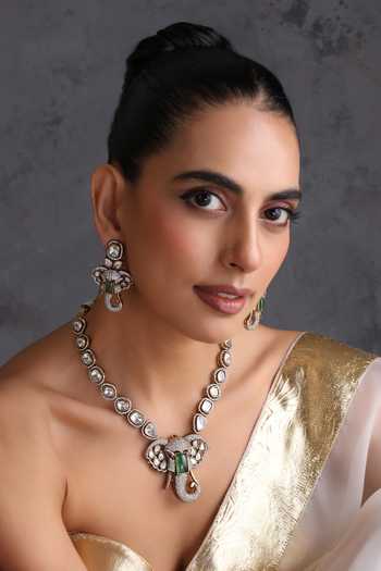 Swabhimann_Emerald Green And Polki Studded Pendant Necklace Set _Online_at_Aza_Fashions