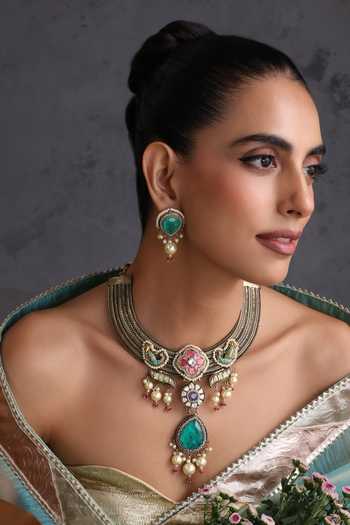 Swabhimann Emerald & Polki Hasli Necklace Set 