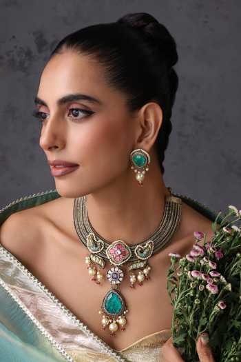 Swabhimann_Multi Color Emerald And Polki Hasli Necklace Set _Online_at_Aza_Fashions