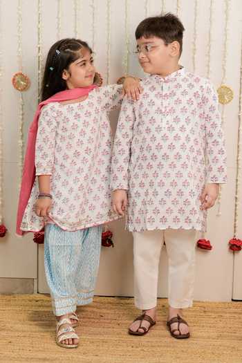 Buy_Tiny Colour_White Cotton, Poplin Paisley Print Kurta Set _Online_at_Aza_Fashions