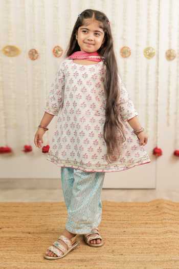 Buy_Tiny Colour_White Cotton Paisley Print Kurta Farshi Salwar Set _Online_at_Aza_Fashions