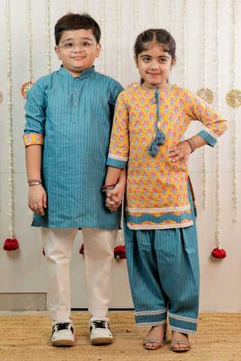 Tiny Colour_Blue Cotton, Cambric, Poplin Stripe Pattern Kurta Set _at_Aza_Fashions