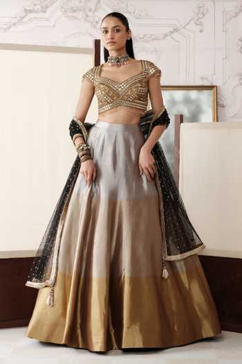 Basanti Kapde aur Koffee The Royal Gold Ombre Lehenga Set 
