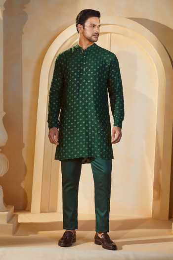 Shop SPRING BREAK X AZA Emerald Green Cotton Sequins, Embroidery Geometric Kurta Set Online at Aza Fashions Shop_SPRING BREAK X AZA_Emerald Green Cotton Sequins, Embroidery Geometric Kurta Set _Online_at_Aza_Fashions