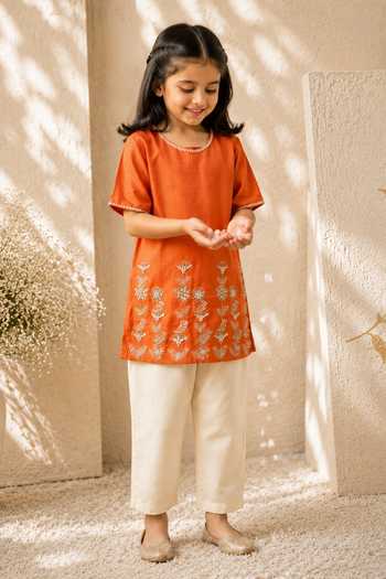 LA Dee DA Vasant Bird & Garden Embroidered Kurta With Pant 