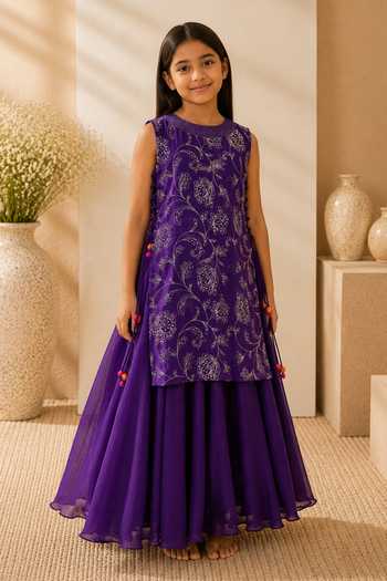LA Dee DA Valli Zari Embroidered Kurta & Lehenga Set 