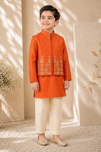LA Dee DA Vasant Embroidered Nehru Jacket & Kurta Set 