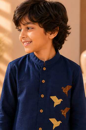 LA Dee DA Blue Silk, Bemberg Origami Bird Embroidered Kurta Set Online at Aza Fashions LA Dee DA_Blue Silk, Bemberg Origami Bird Embroidered Kurta Set _Online_at_Aza_Fashions