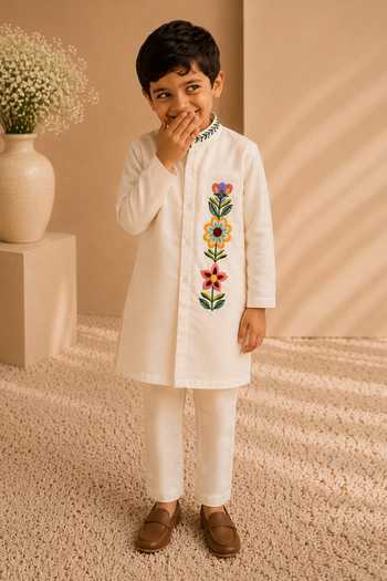 LA Dee DA Folklore Embroidered Kurta Set 