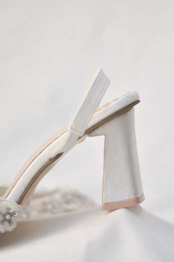 Buy Around Always Off White Bliss Floral Applique Work Heels Online at Aza Fashions Buy_Around Always_Off White Bliss Floral Applique Work Heels _Online_at_Aza_Fashions