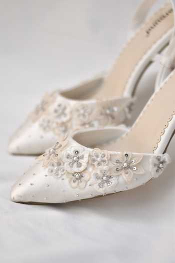 Shop Around Always Off White Bliss Floral Applique Work Heels Online at Aza Fashions Shop_Around Always_Off White Bliss Floral Applique Work Heels _Online_at_Aza_Fashions