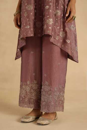 Begum_Mauve Crepe, Silk V-neck Polki Kurta Set _Online_at_Aza_Fashions
