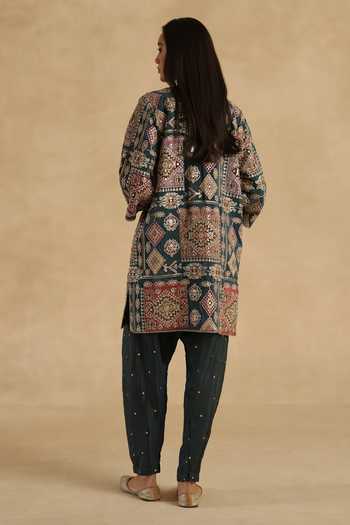 Begum Manik Kurta & Pant Set 