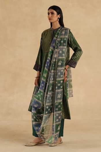 Begum Green Silk, Tissue, Organza Mandarin Collar, Yes Aalam Kurta Pant Set Online at Aza Fashions Begum_Green Silk, Tissue, Organza Mandarin Collar, Yes Aalam Kurta Pant Set _Online_at_Aza_Fashions