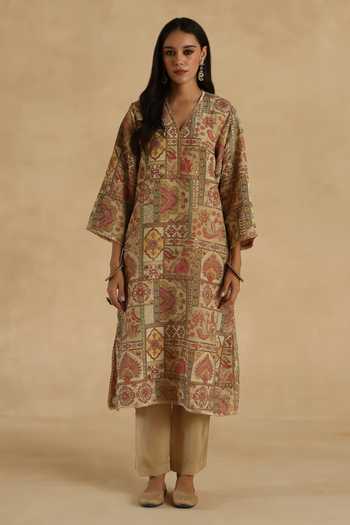Begum_Ivory Silk, Organza V-neck, Yes Tarini Kurta Pant Set _Online_at_Aza_Fashions