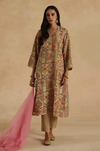 Begum_Ivory Silk, Organza V-neck, Yes Tarini Kurta Pant Set _at_Aza_Fashions