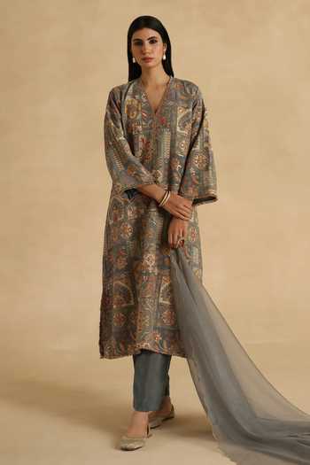 Begum_Grey Silk, Organza V-neck Tarini Kurta Pant Set _at_Aza_Fashions