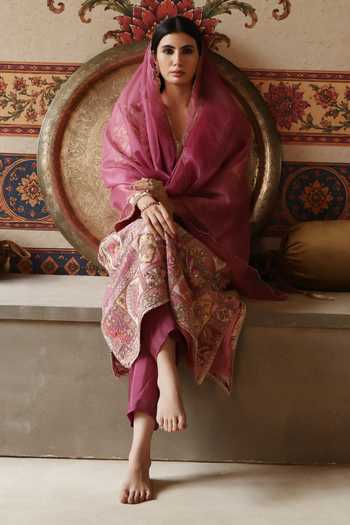 Shop_Begum_Purple Silk, Organza V-neck Tarini Kurta Pant Set _Online_at_Aza_Fashions