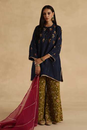Shop Begum Navy Silk, Organza Round Neck Sawai Kurta Pant Set Shop_Begum_Navy Silk, Organza Round Neck Sawai Kurta Pant Set